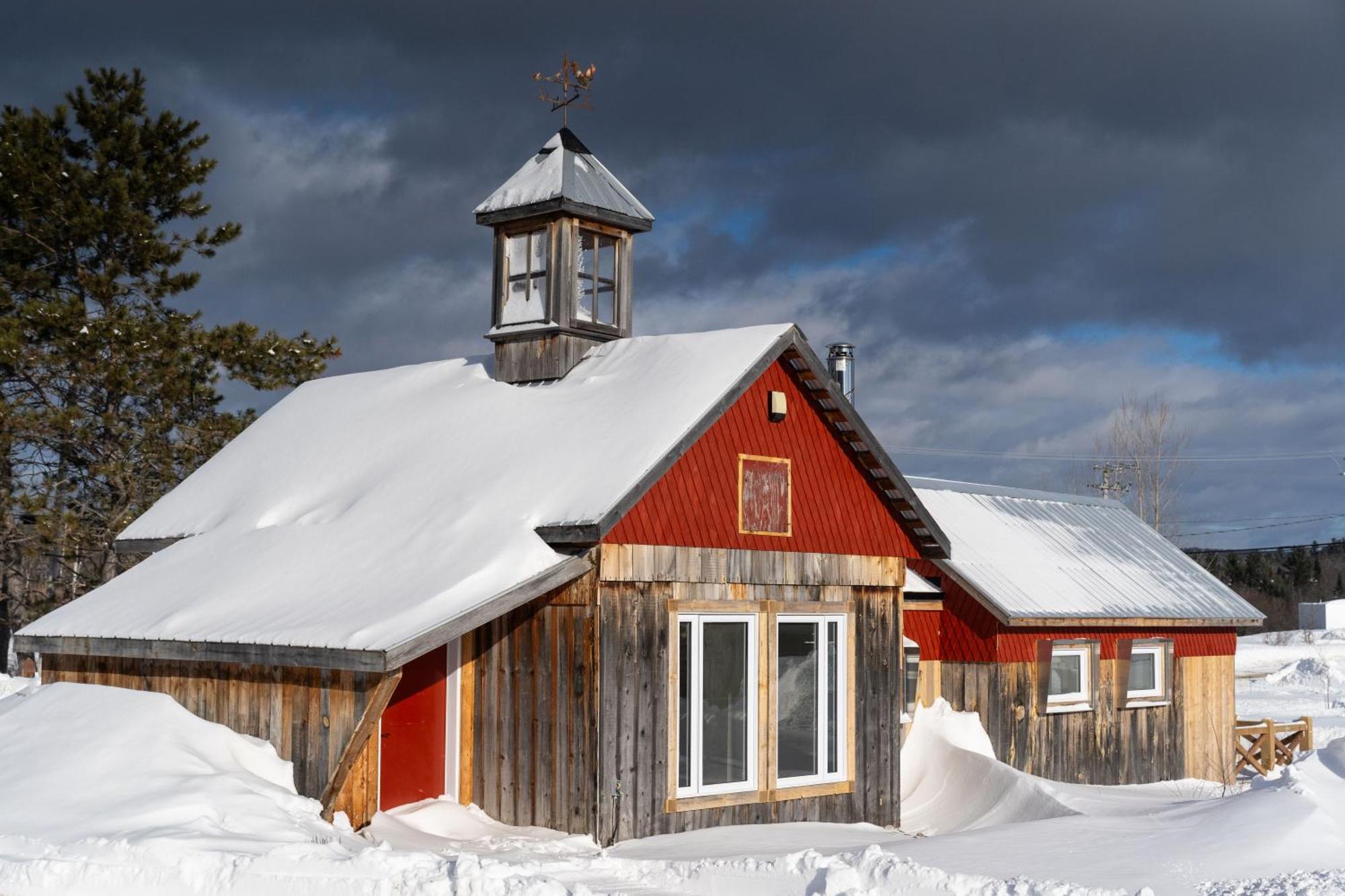 Le Baluchon Eco-Villegiature Saint-Paulin ภายนอก รูปภาพ